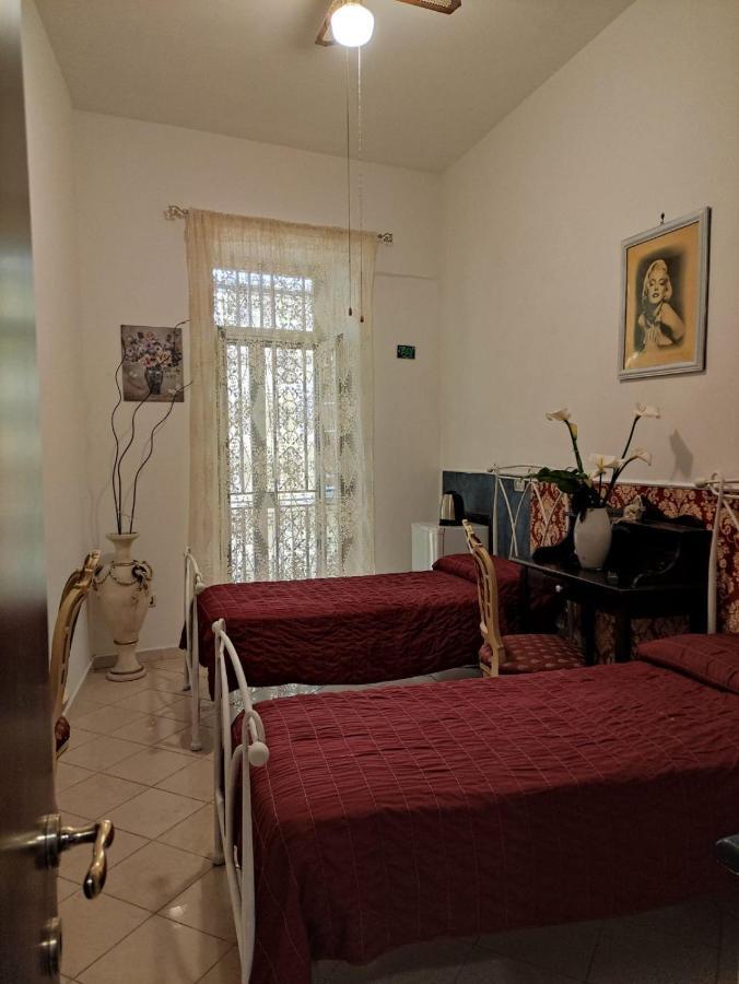 Little Anema & Core Castellammare di Stabia Bagian luar foto